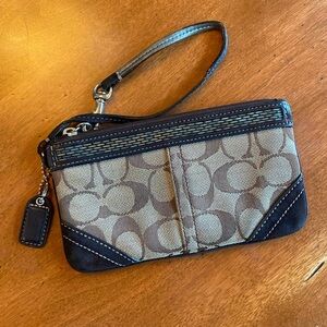 Vintage Coach Signature Beaded Wristlet with Leather Trim